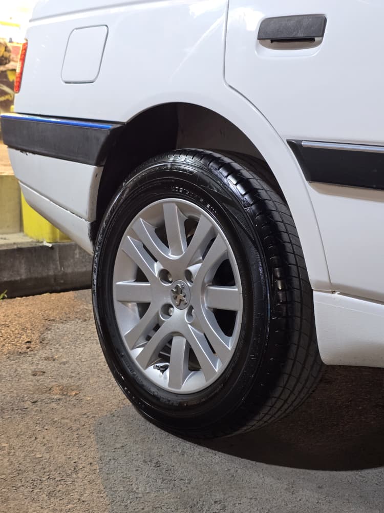 واکس براق‌کننده و محافظ لاستیک میشلن | Michelin Tire Shine